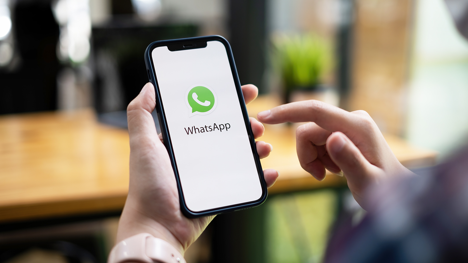 Read more about the article WhatsApp : Over 76 lakh accounts are banned in India.